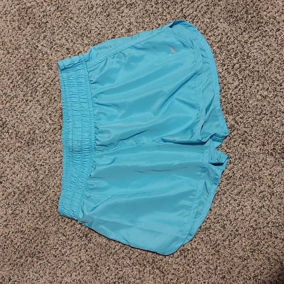NWOT Old Navy Active Shorts - Picture 1 of 3